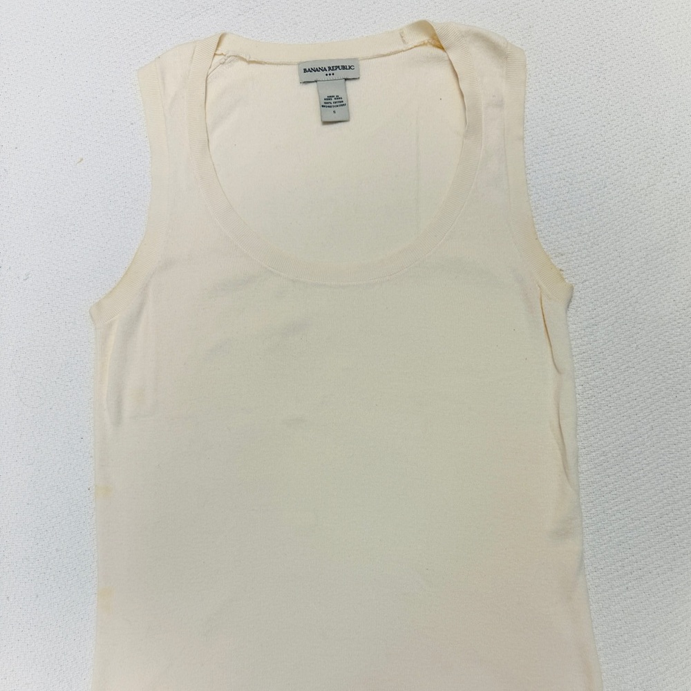 Banana Republic Cream Sleeveless Top
